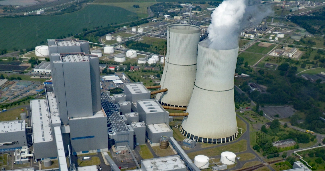 Blick aus der Vogelperspektive auf das Braunkohlekraftwerk Lippendorf
