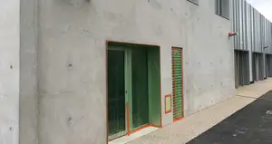 Um beim Maison du Champagne eine schöne, homogene Optik der Betonoberflächen zu erzielen, wurde die Reinacrylat-Dispersion Repacryl der MC verwendet.