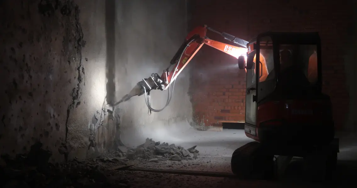 Beginn der umfassenden Sanierung der Trinkwasserbehälter.
