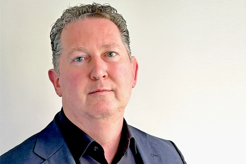 Timur Rönnert (51) ist am 1. April 2023 zum Geschäftsführer der MC-Bauchemie AG in der Schweiz und der MC-Bauchemie GmbH in Österreich berufen worden.