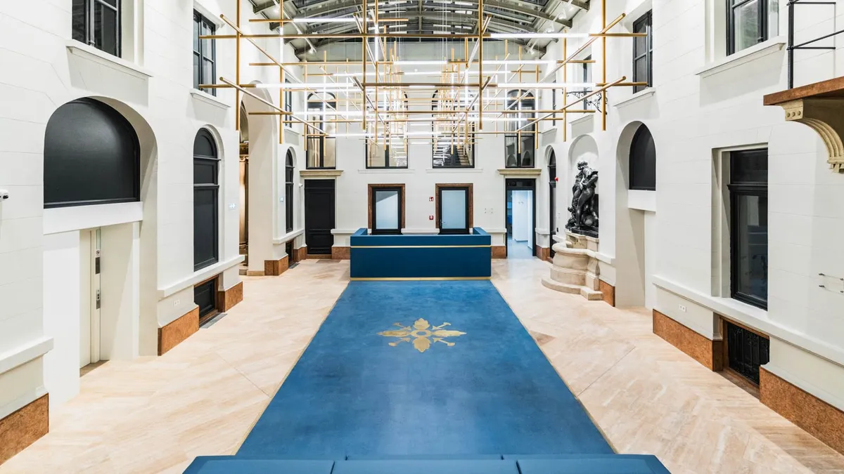 Sophisticated inlay work in the modernised Krausz Palota office building