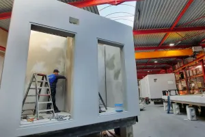 Die Betonfertigteile wurden mit Abdichtungs- und Oberflächenschutzprodukten von MC geschützt. 
