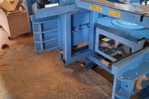 Auf der Fläche werden konstruktive Vollholzprodukte gefertigt, die im Ingenieurholzbau verwendet werden. Der Boden ist einer Vielzahl von Belastungen ausgesetzt.